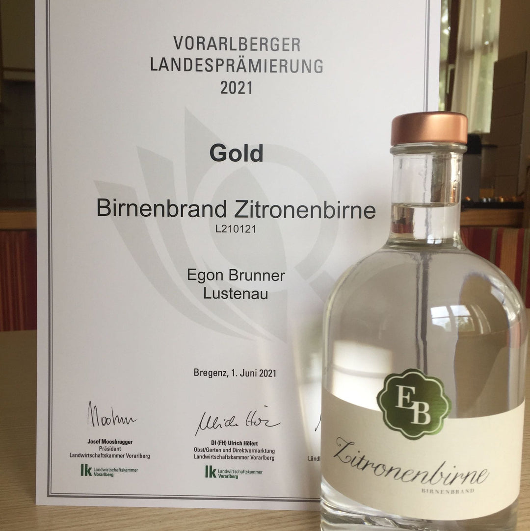 Gold Medaille für den Zitronenbirne Birnenbrand der Destillerie Brunner bei der Vorarlberger Landesprämierung 2021.