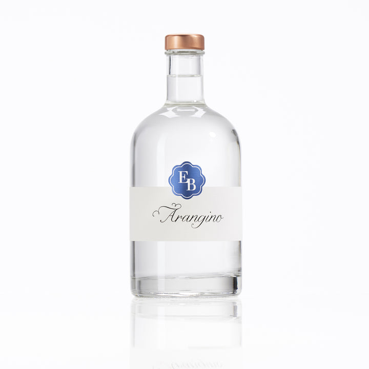 Flasche Arangino Blutorangen Schnaps der Destillerie Brunner.