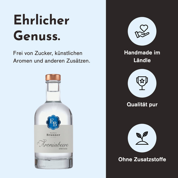 Handgemacht in Vorarlberg, ohne Zusatzstoffe: Aronia Schnaps der Destillerie Brunner.
