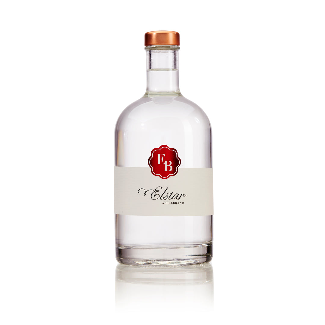 Flasche Elstar Apfelschnaps der Destillerie Brunner.