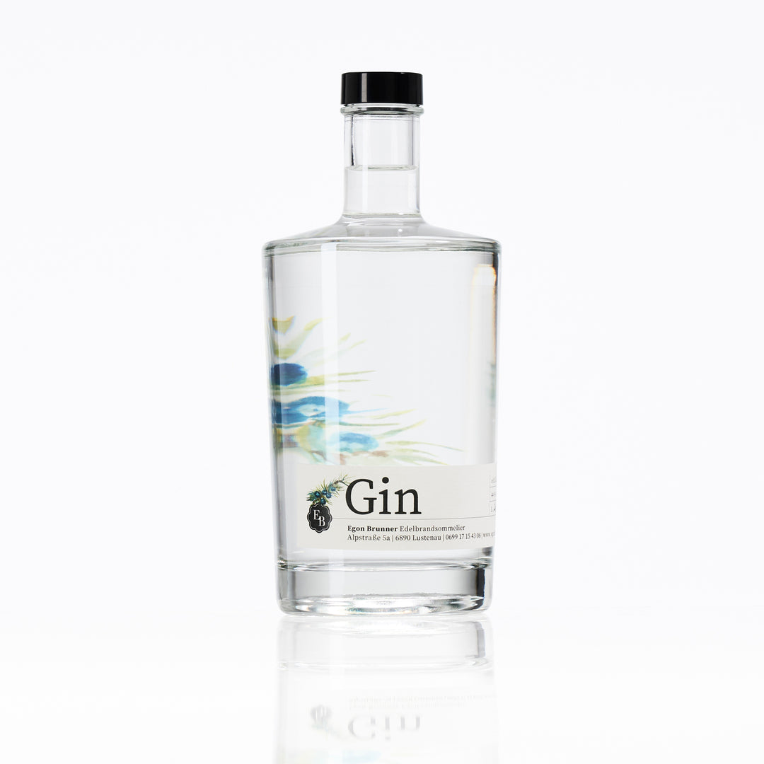 Flasche London Dry Gin der Destillerie Brunner.