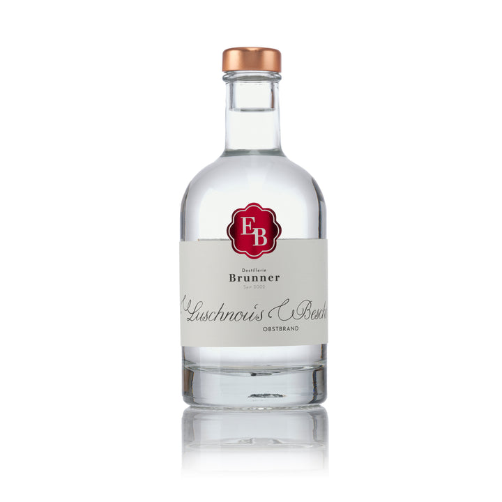 Flasche Obstler Luschnou's Bescht der Destillerie Brunner.